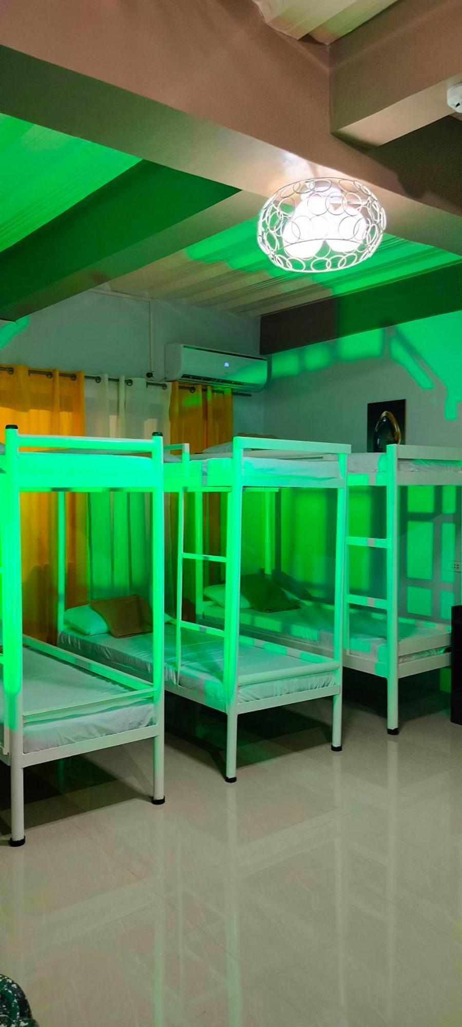 Pacifico'S Hostel Barili Kültér fotó