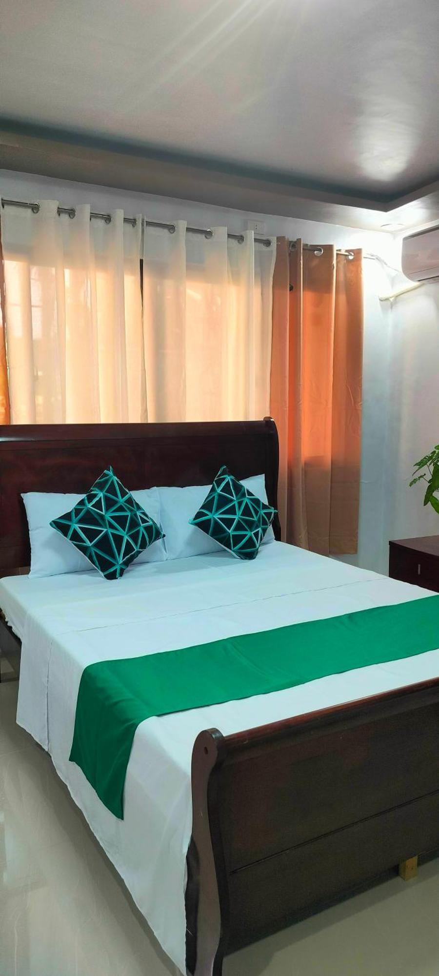 Pacifico'S Hostel Barili Kültér fotó