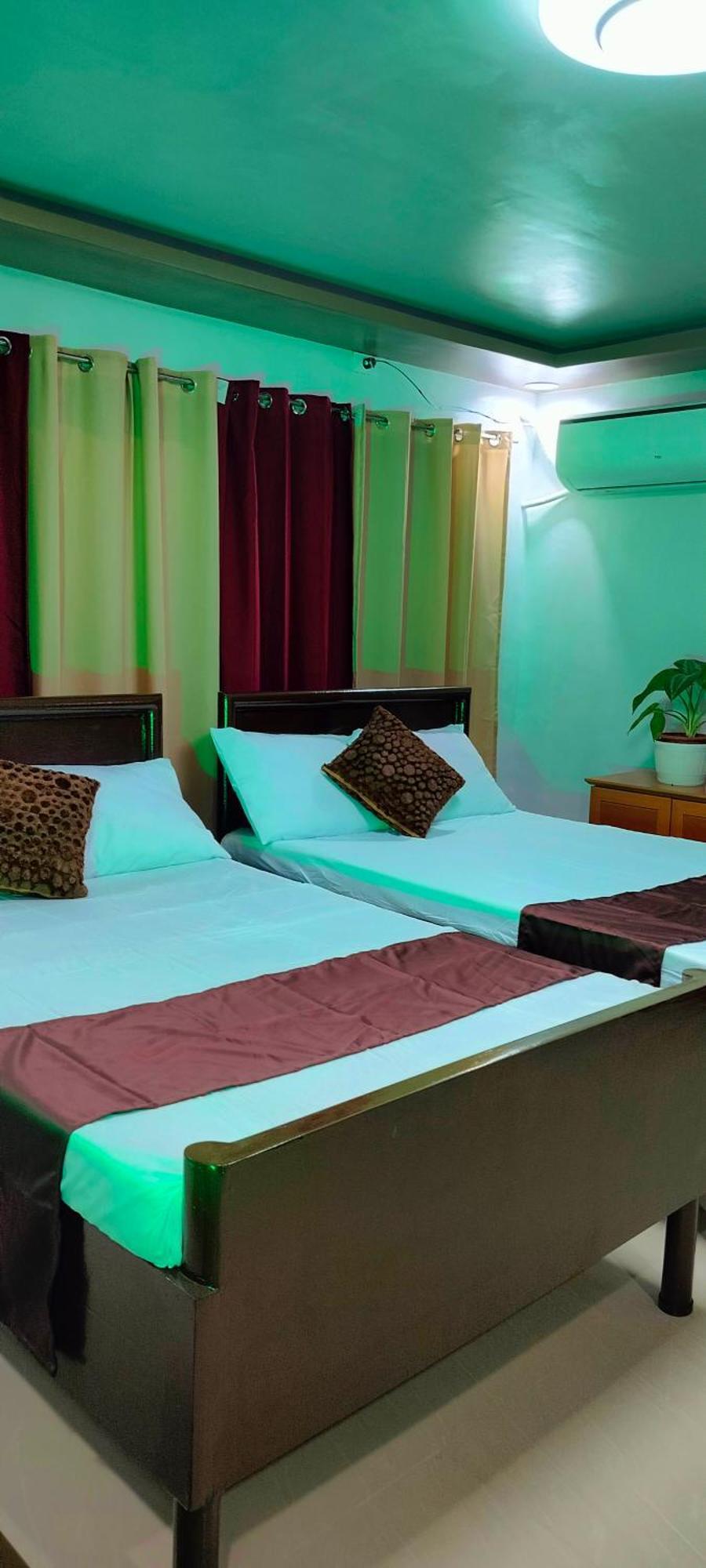 Pacifico'S Hostel Barili Kültér fotó
